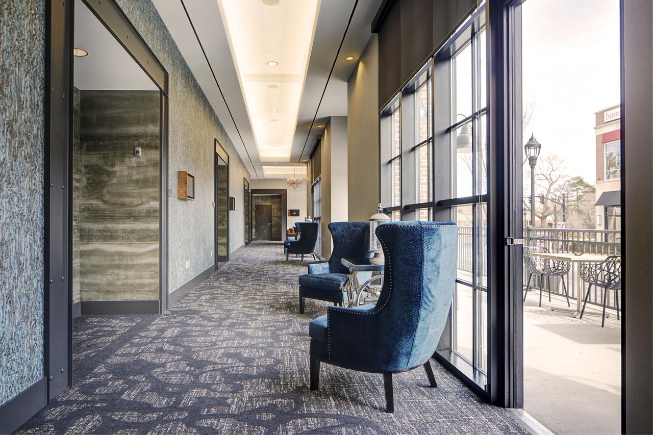 Archer Hotel Boston/Burlington Exterior photo